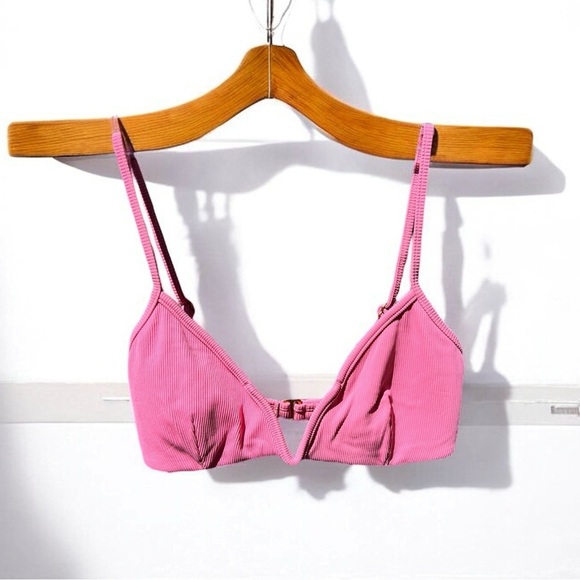 🌻NEW w.tags L*Space Helena Pink Ribbed Bikini Top Size Medium | $99 Retail - Picture 2 of 10